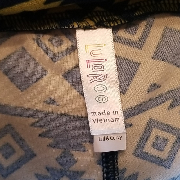 🆕 LuLaRoe Leggings Tall & Curvy Blue & Green NWOT - Picture 3 of 4